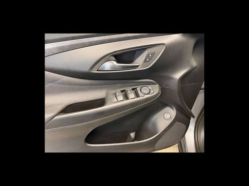 Used 2025 Buick Envista Sport Touring w/ Convenience I Package FWD image 12