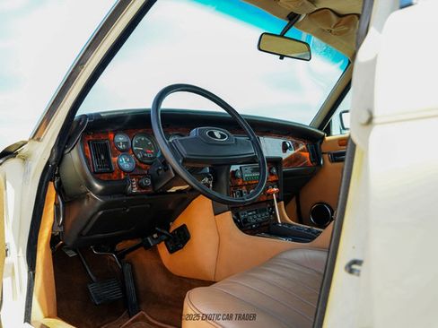 Used 1987 Jaguar XJ6 image 20