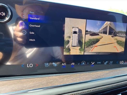 New 2026 Chevrolet Suburban High Country image 32