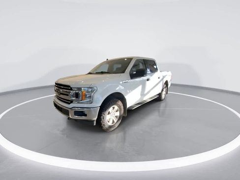 Used 2019 Ford F150 XLT w/ Equipment Group 301A Mid AWD/4WD image 4