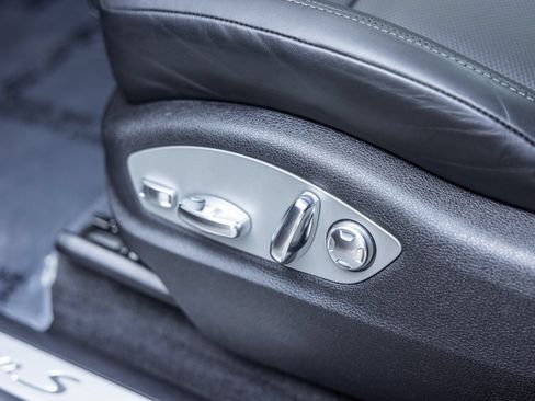 Certified 2023 Porsche Macan S AWD/4WD image 27