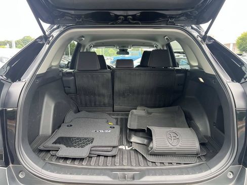 Used 2025 Toyota RAV4 LE FWD image 12