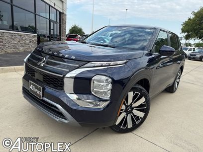 New 2025 Mitsubishi Outlander SE