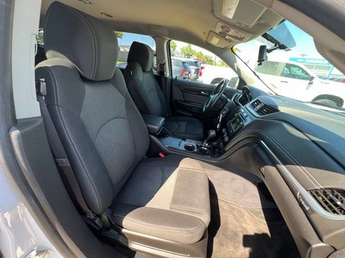 Used 2016 Chevrolet Traverse LT w/ Style and Technology Package AWD/4WD image 31