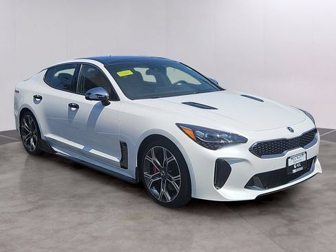 Used 2019 Kia Stinger GT2 AWD/4WD image 3