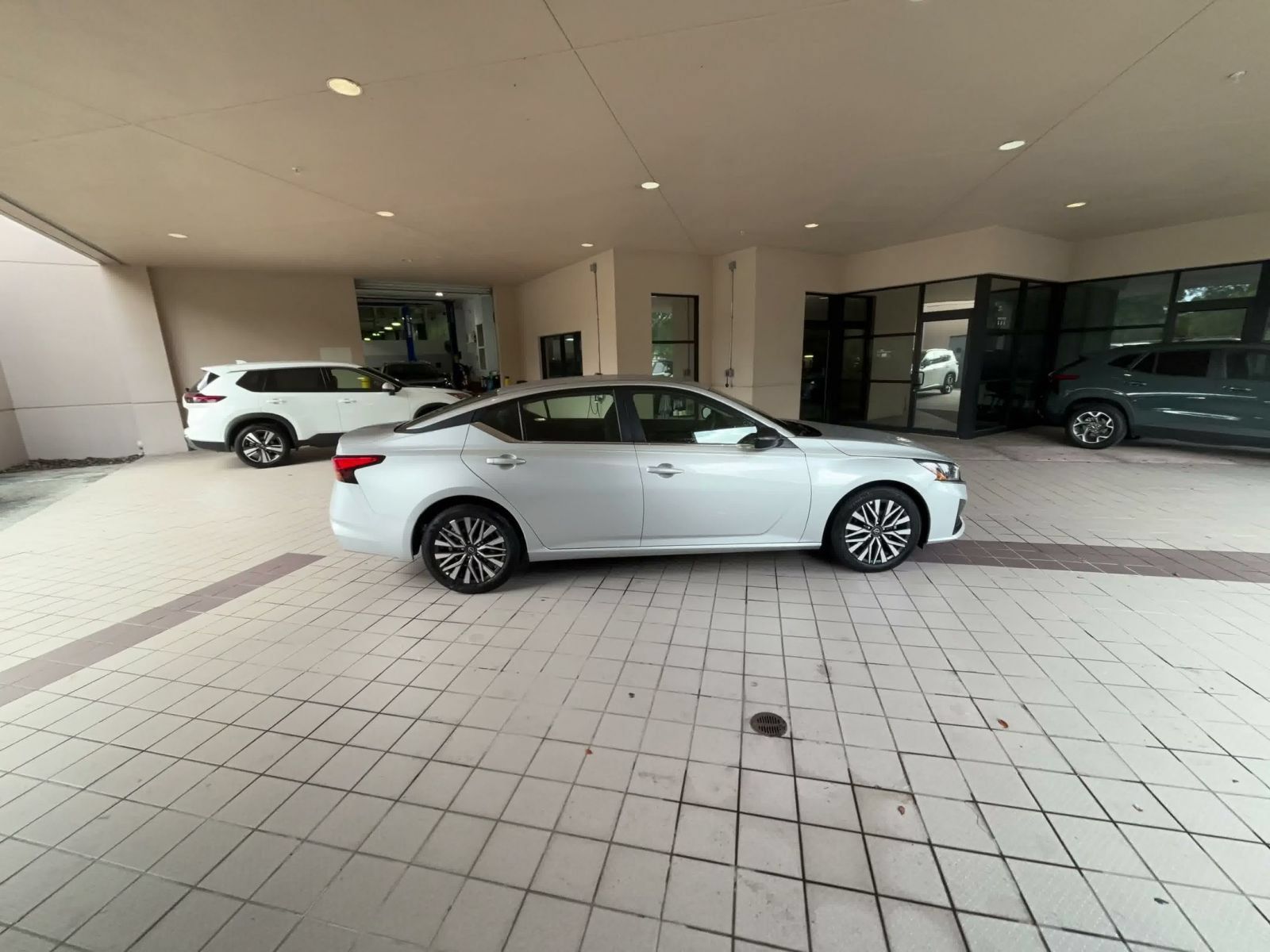 Used 2026 Nissan Altima 2.5 SV FWD image 15