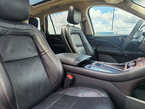 Used 2020 Lincoln Aviator Reserve w/ Equipment Group 201A AWD/4WD image 30