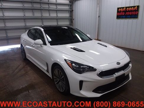 Used 2018 Kia Stinger Premium image 4