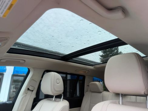 Used 2021 Mercedes-Benz GLS 450 4MATIC image 20