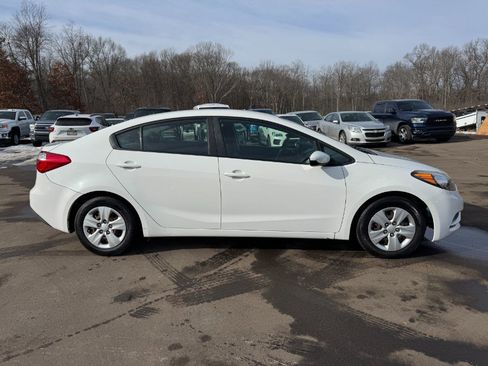 Used 2016 Kia Forte LX image 6
