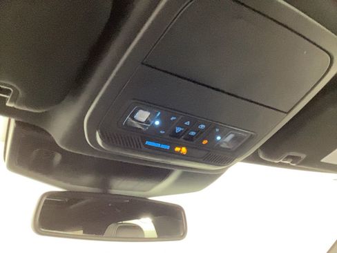 Used 2024 Ford Explorer ST image 31