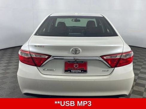 Used 2017 Toyota Camry XLE FWD image 7