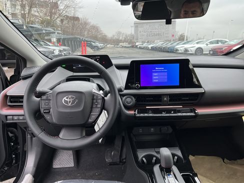 New 2026 Toyota Prius SE image 15