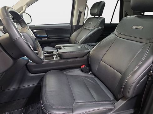 Used 2025 Ford Expedition Max Platinum AWD/4WD image 13