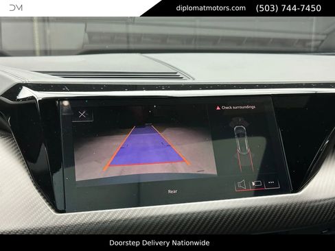 Used 2023 Audi e-tron GT Premium Plus w/ Performance Package image 30