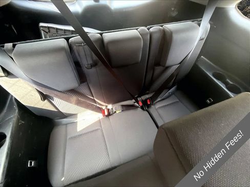 Used 2019 Toyota Highlander LE AWD/4WD image 22