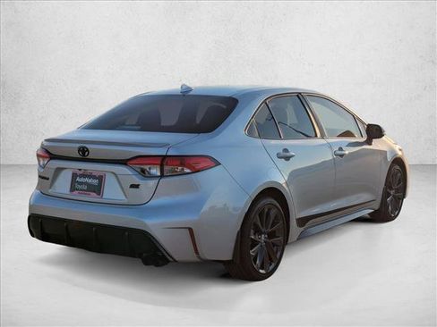 Used 2026 Toyota Corolla SE image 5