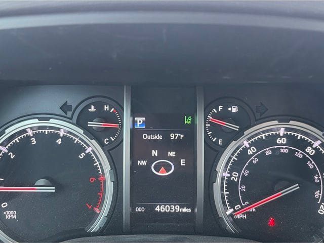 Used 2023 Toyota 4Runner TRD Off-Road Premium w/ Off Road Premium Plus Package AWD/4WD image 8