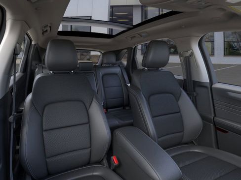 New 2025 Ford Escape SE image 10