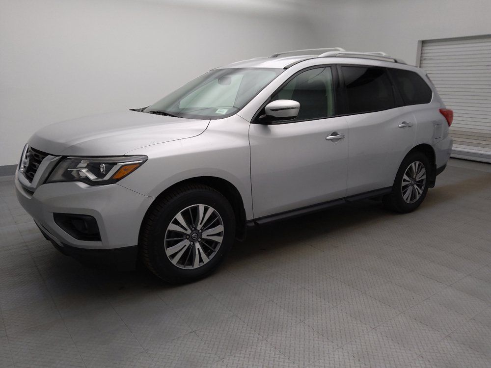 Used 2020 Nissan Pathfinder SV FWD image 2