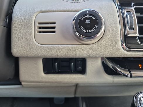 Used 2019 Lincoln Navigator L Reserve AWD/4WD image 26