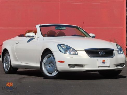 Used 2004 Lexus SC 430 Convertible image 1