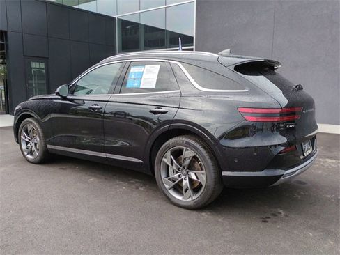 Certified 2023 Genesis Electrified GV70 Advanced image 6