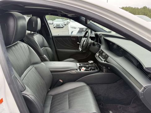 Used 2018 Lexus LS 500 AWD w/ Luxury Package image 14