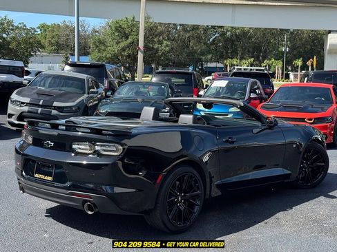 Used 2019 Chevrolet Camaro SS RWD image 7