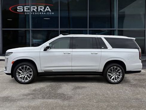 Certified 2024 Cadillac Escalade ESV Premium Luxury Platinum w/ Heavy-Duty Trailer Package AWD/4WD image 2