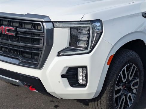 Used 2024 GMC Yukon AT4 image 9