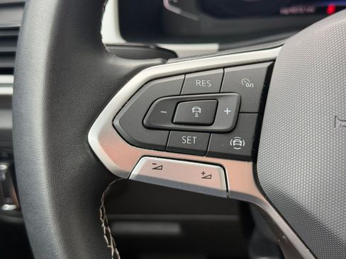Used 2023 Volkswagen Atlas SE w/ Panoramic Sunroof Package FWD image 17
