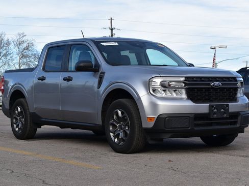 Certified 2024 Ford Maverick XLT w/ Equipment Group 300A Standard image 3