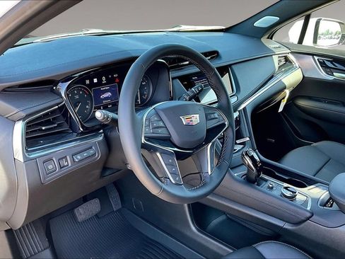 New 2026 Cadillac XT5 Premium Luxury w/ Driver Assist Package AWD/4WD image 6