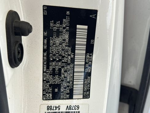 Used 2011 Toyota Sienna XLE FWD image 39