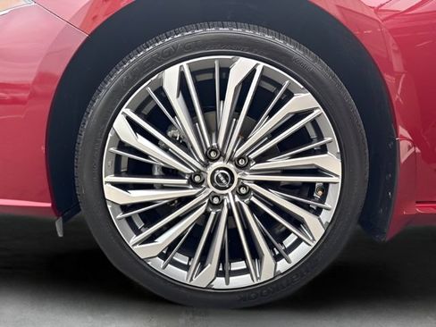 Used 2024 Nissan Altima 2.5 SL AWD/4WD image 37