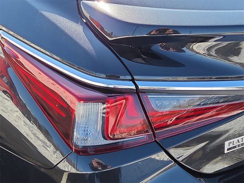 Used 2022 Lexus ES 350 350 image 10