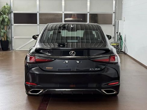 Used 2025 Lexus ES 350 w/ Technology Package FWD image 4