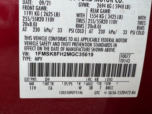 Used 2021 Ford Explorer Limited w/ Equipment Group 301A AWD/4WD image 26