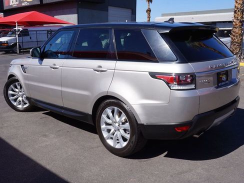 Used 2016 Land Rover Range Rover Sport HSE AWD/4WD image 4