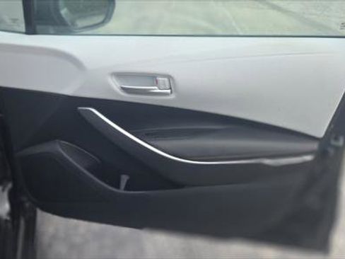 Used 2024 Toyota Corolla SE image 19