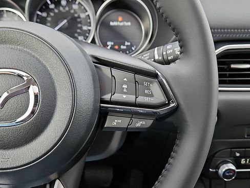 New 2025 MAZDA CX-5 AWD 2.5 S w/ Preferred Package image 24