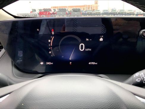 Used 2024 Buick Encore GX Sport Touring image 22