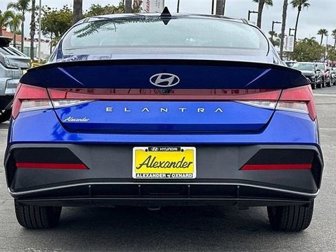 Certified 2025 Hyundai Elantra Sport w/ Cargo Package image 5