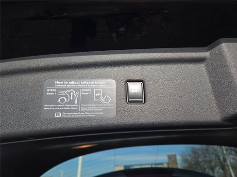 Used 2022 INFINITI QX50 Luxe w/ Appearance Package image 31