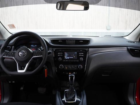 Used 2017 Nissan Rogue Sport S w/ S Appearance Package image 11