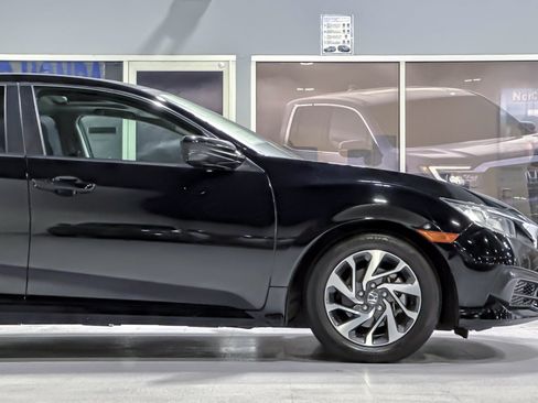 Used 2017 Honda Civic EX image 33