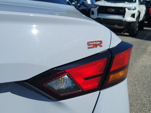 Used 2024 Nissan Altima 2.5 SR FWD image 10