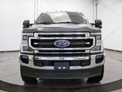Used 2022 Ford F250 Lariat w/ Lariat Ultimate Package AWD/4WD image 2