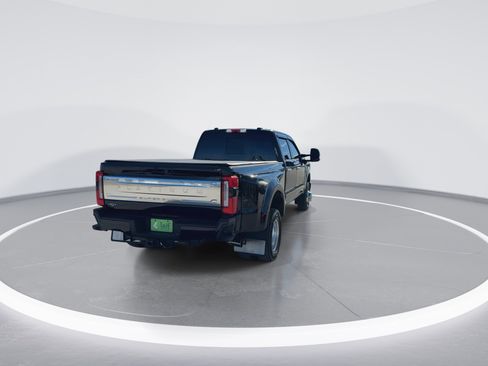 Certified 2025 Ford F350 Platinum w/ Platinum Plus Package image 11